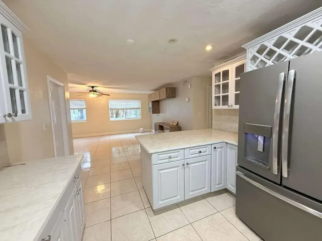 2210 Taylor Street # 207, Hollywood FL 33020