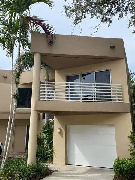 3 bedroom 2 bath Residential for sale at 101 SE 15th Avenue, Fort Lauderdale FL 33301