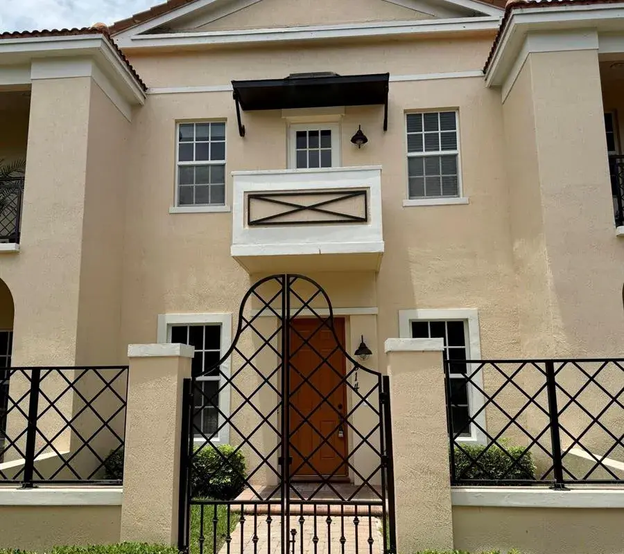 814 NW 82nd Place, Boca Raton FL 33487
