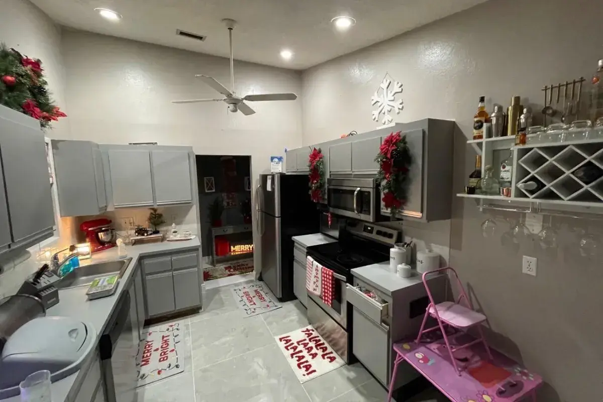 7620 NW 38th Court, Sunrise FL 33351