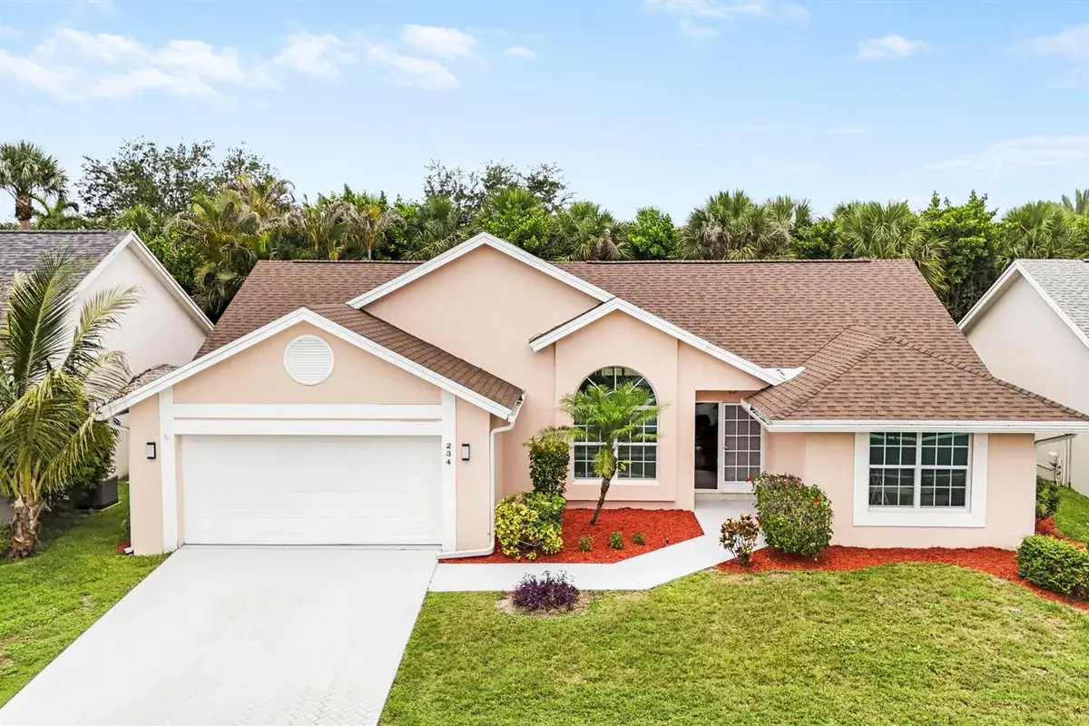 234 Moccasin Trail W, Jupiter FL 33458