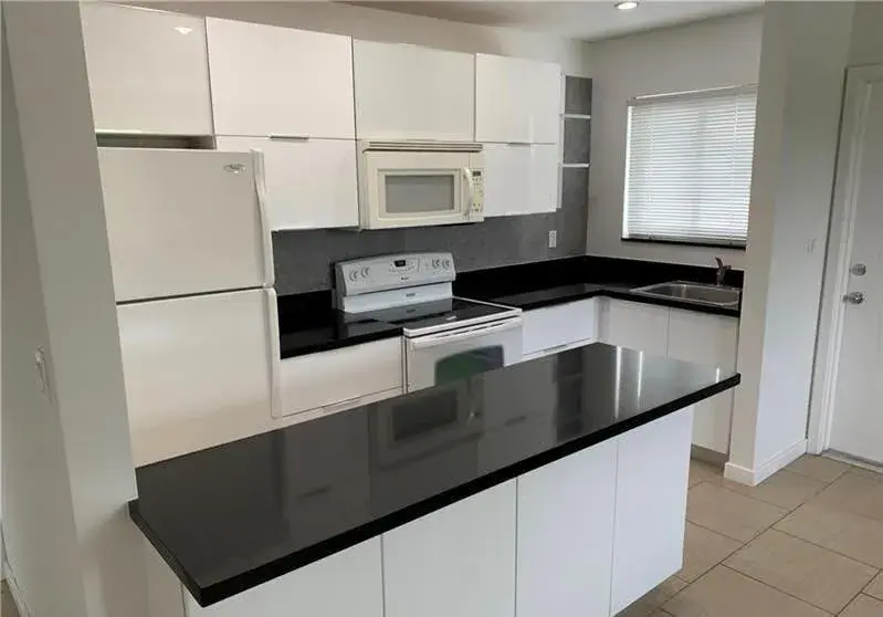 1 bath Residential Lease for rent at 2830 NE 30th Place # 6, Fort Lauderdale FL 33306