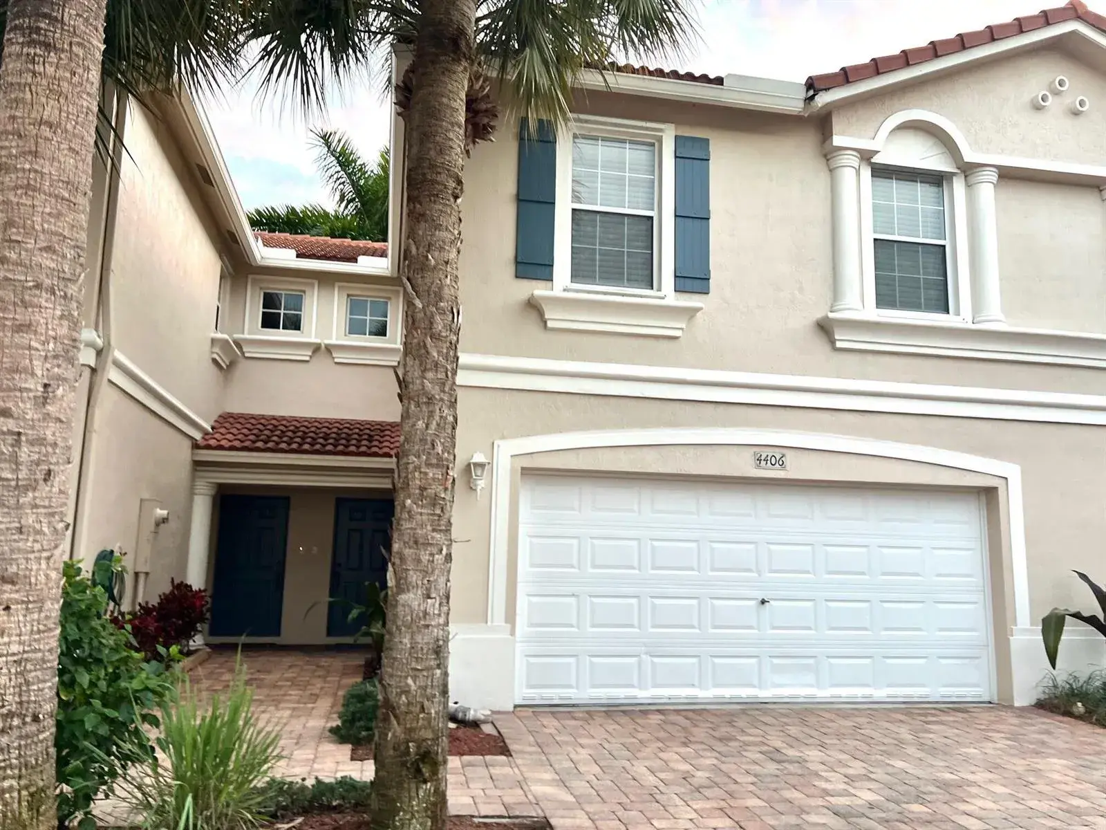 4406 NE Windmill Palm Way, FL 33463