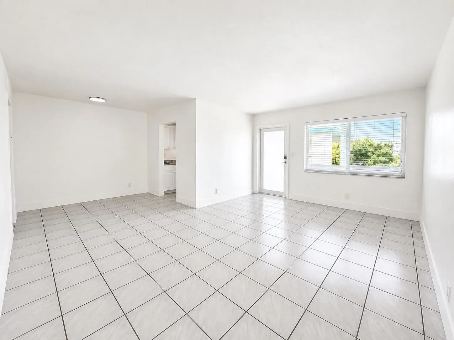 1 bedroom 1 bath Residential Lease for rent at 1857 Jefferson Street # 304, Hollywood FL 33020