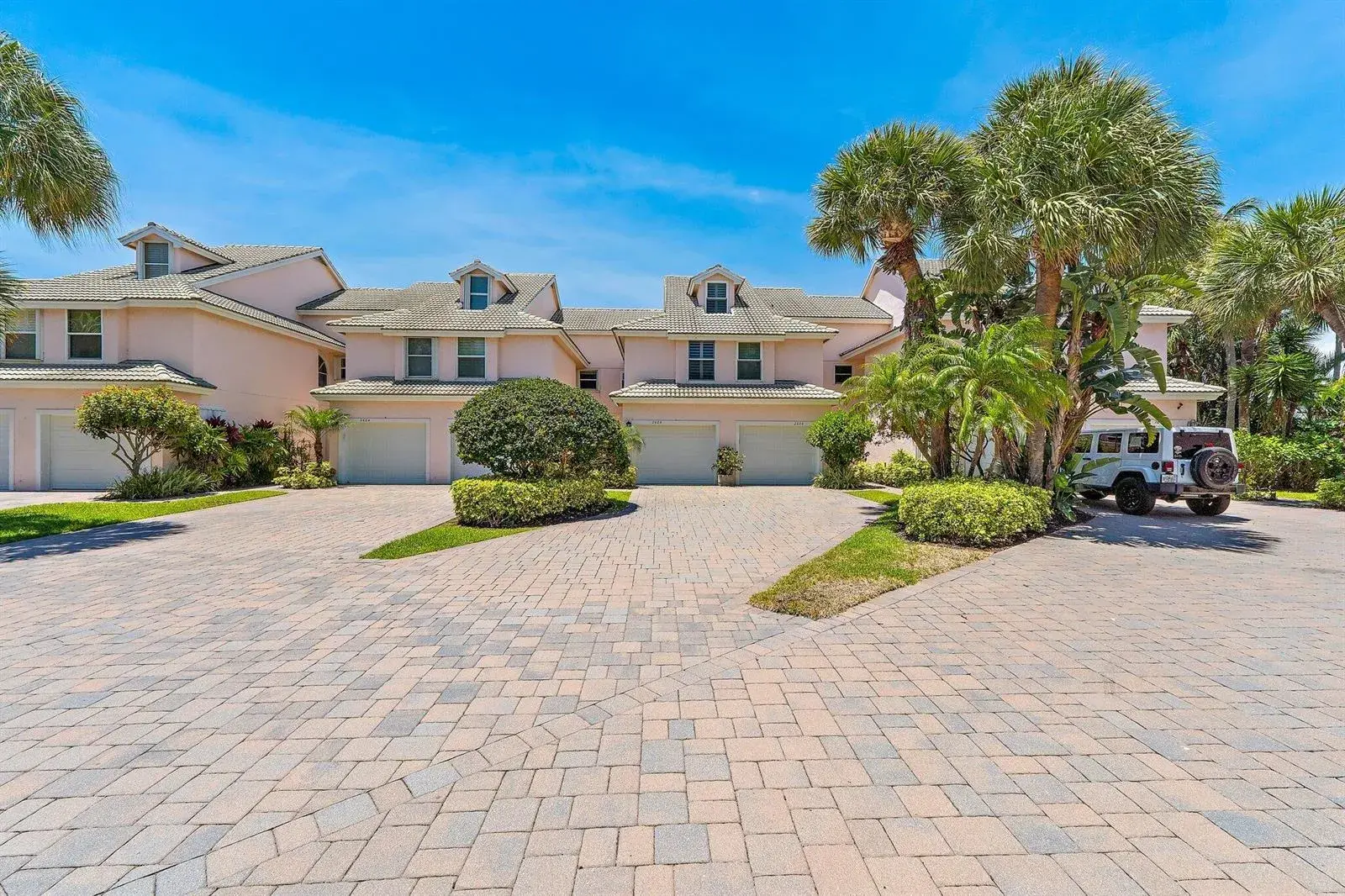 2605 N Fairway Dr Drive N, Jupiter FL 33477 photo 2