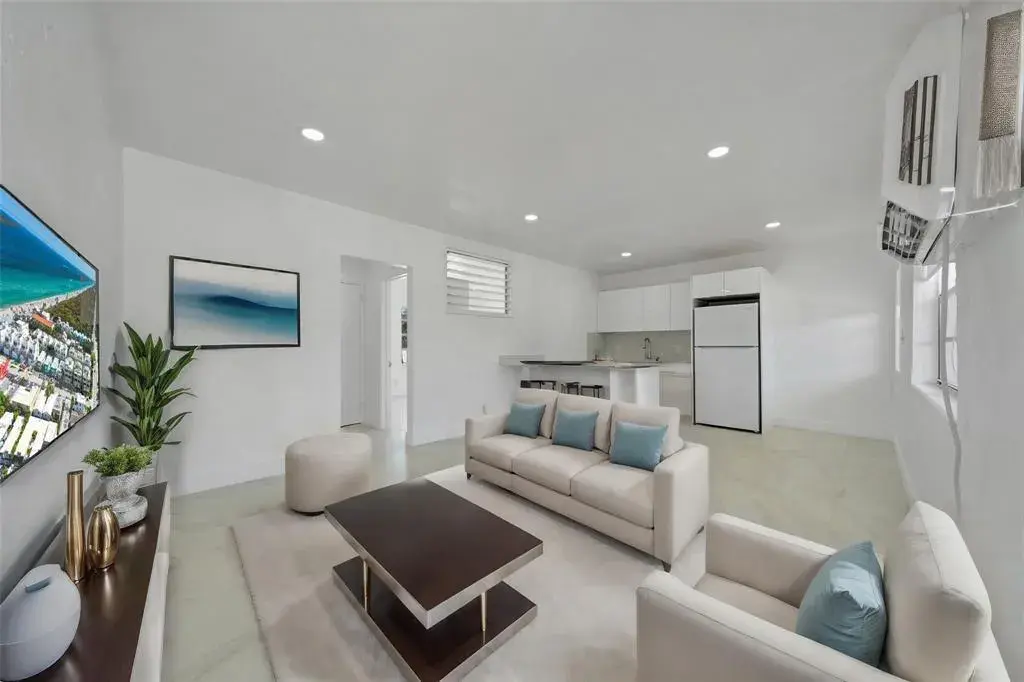 323 Elm Street # 7, Hollywood FL 33019