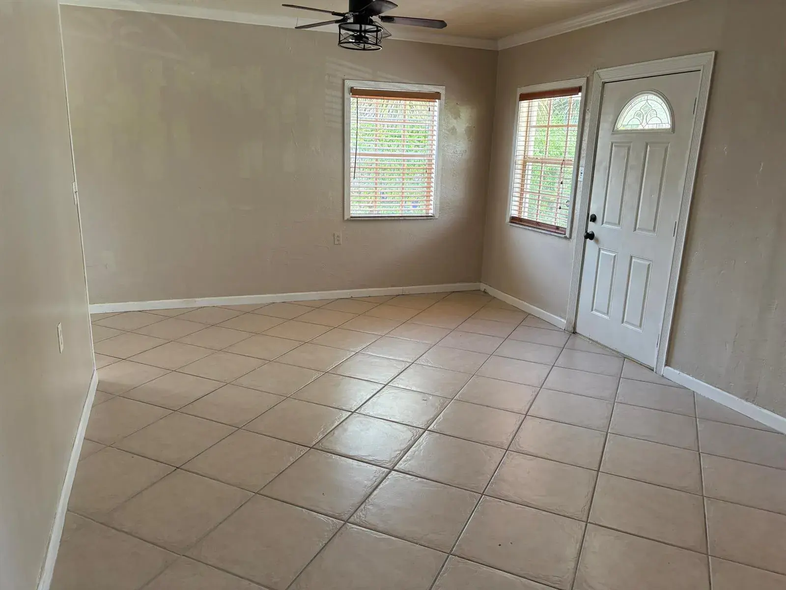 706 Glenn Parkway, Hollywood FL 33021