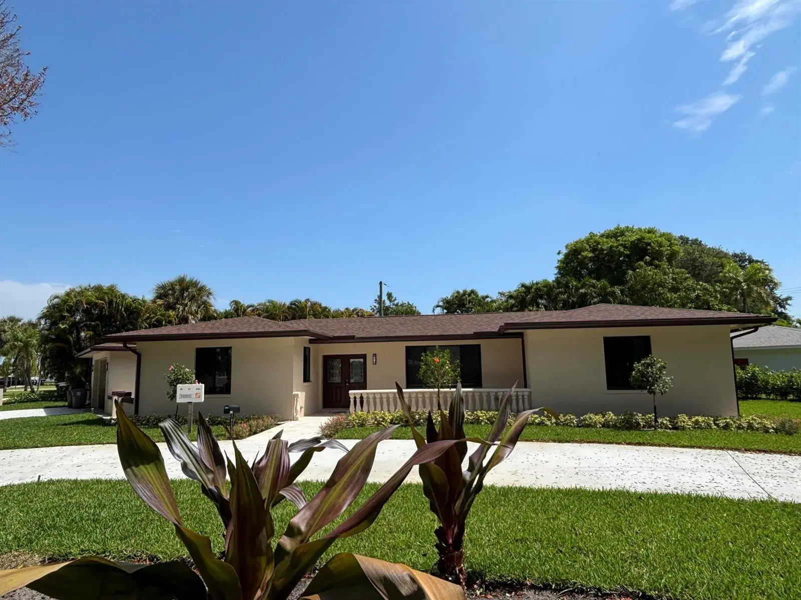 3 bedroom 2 bath Residential for sale at 135 E Ilex Drive, Lake Park FL 33403