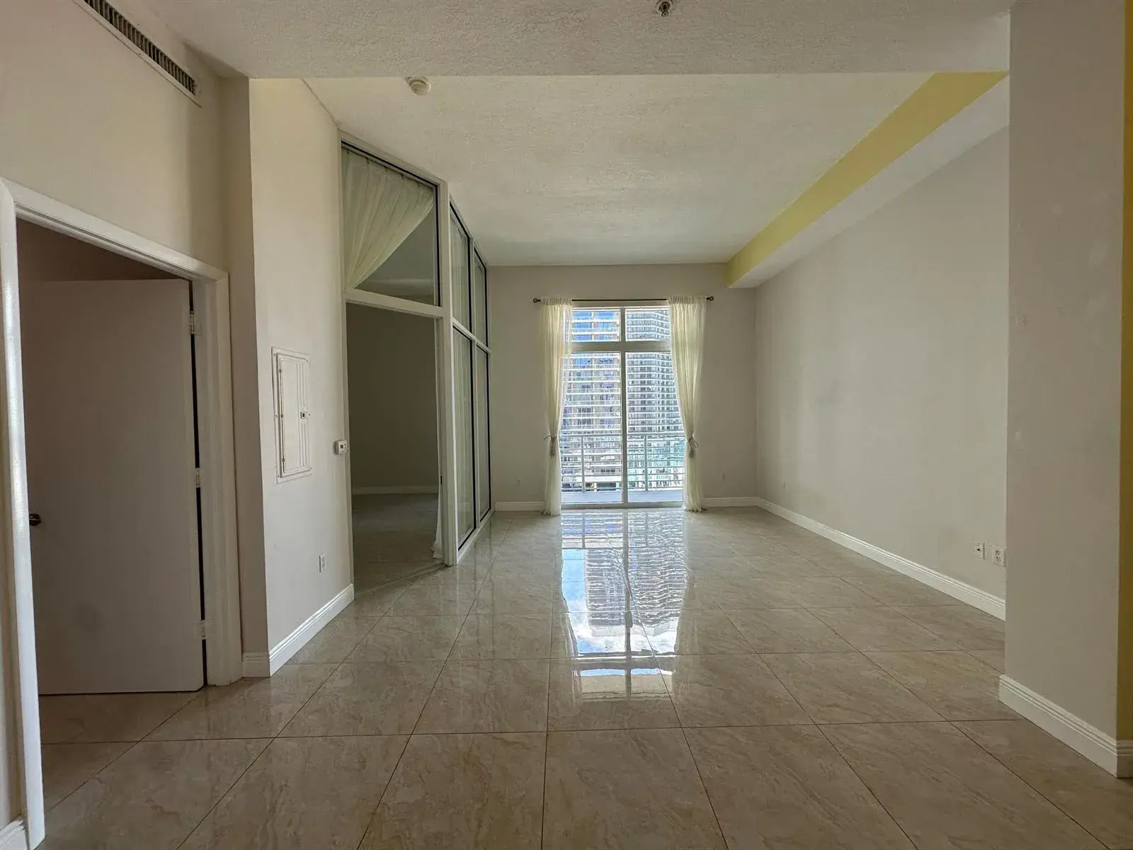234 NE 3rd Street, Miami FL 33132