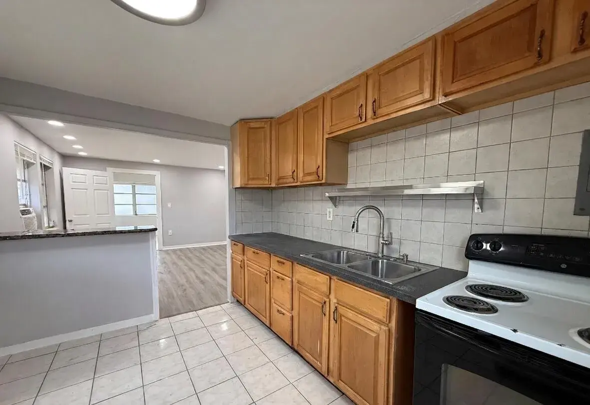 5607 Polk Street, Hollywood FL 33021