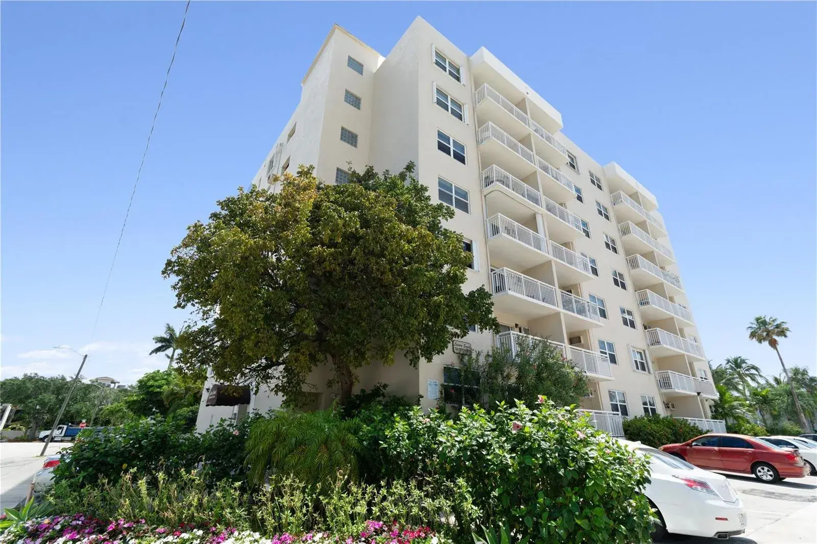 720 Orton Avenue # 206, Fort Lauderdale FL 33304