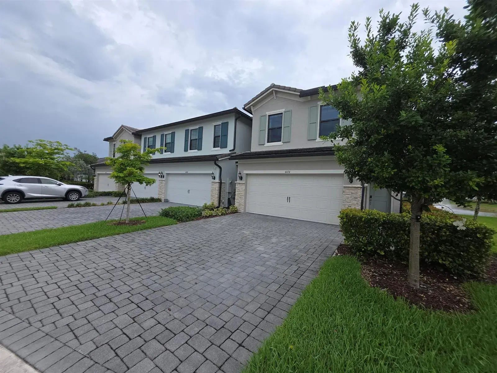 3 bedroom 2 bath Residential for sale at 4480 W Appleton Cir W, Oakland Park FL 33309