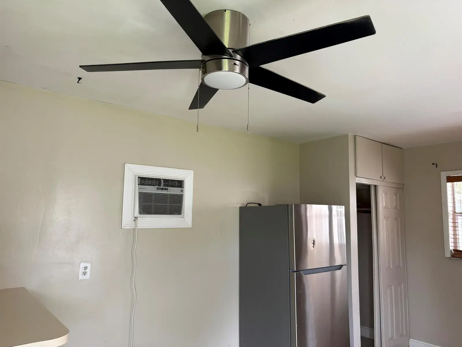 706 Glenn Parkway Rear, Hollywood FL 33021