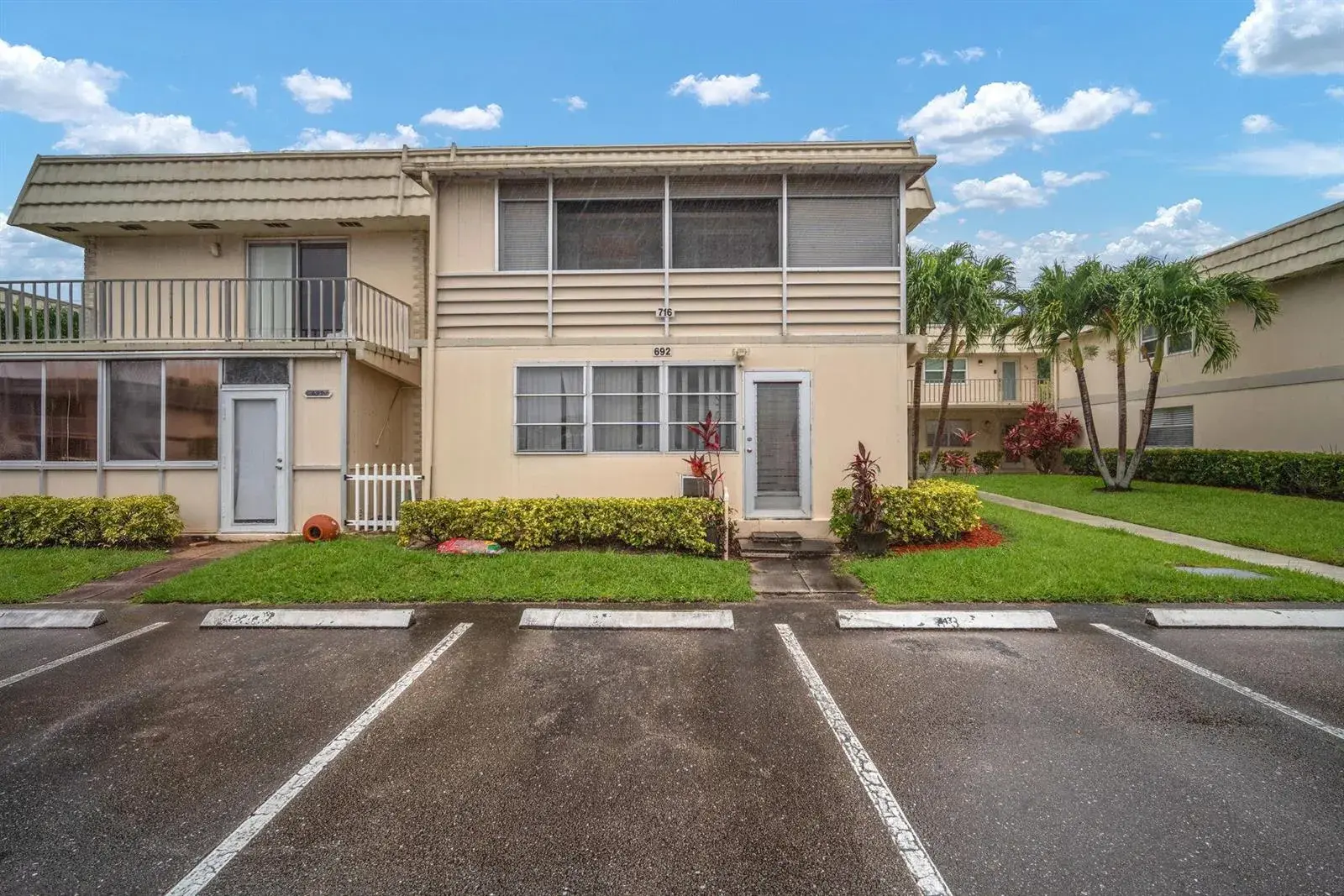 716 Saxony Place # O, Delray Beach FL 33446