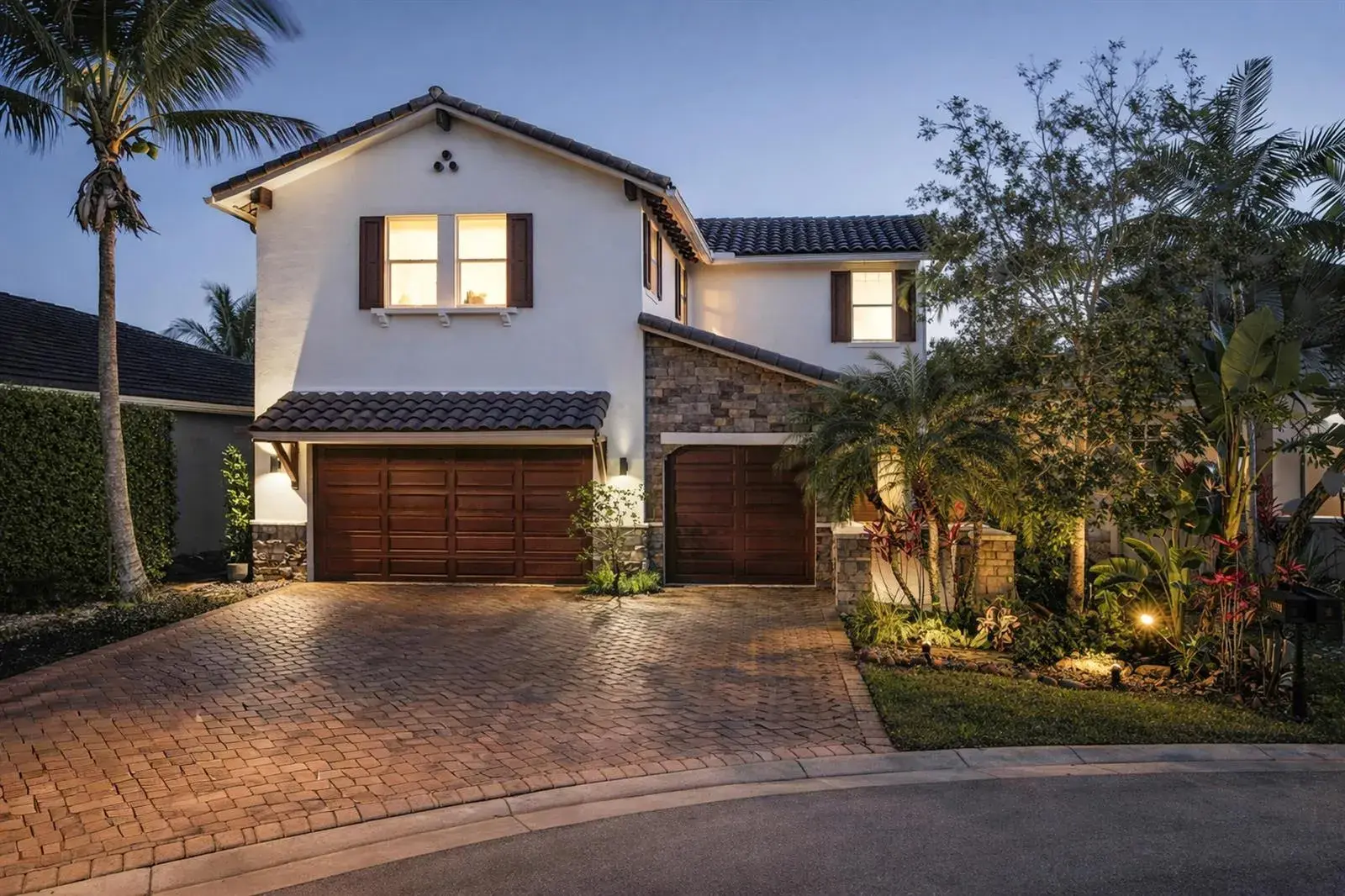 5 bedroom 4 bath Residential for sale at 11990 NW 83rd Place, Parkland FL 33076