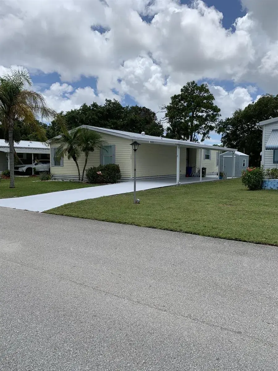133 Camino Del Rio, Port St. Lucie FL 34952