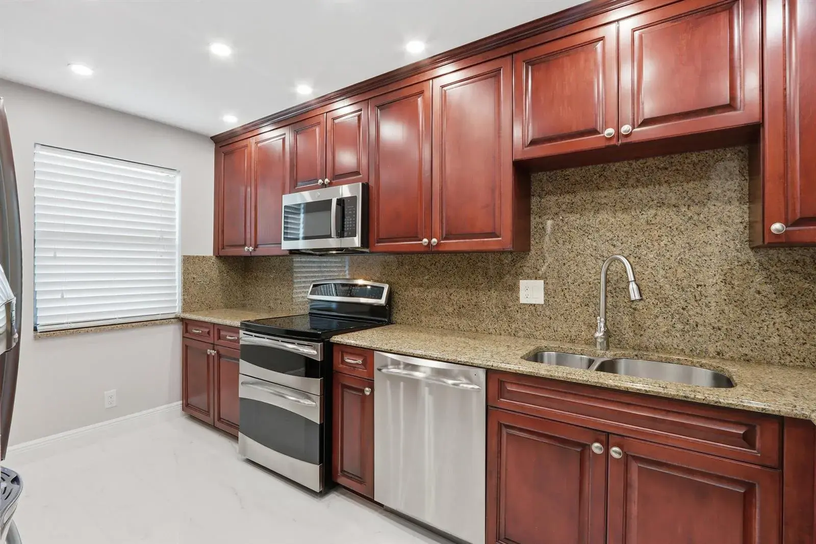 220 Lake Drive # 206, Palm Beach Shores FL 33404