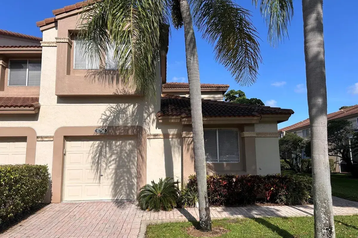 6754 Via Regina, Boca Raton FL 33433