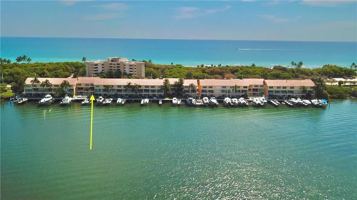 3 bedroom 3 bath Residential Lease for rent at 4230 N Ocean Drive, Hollywood FL 33019