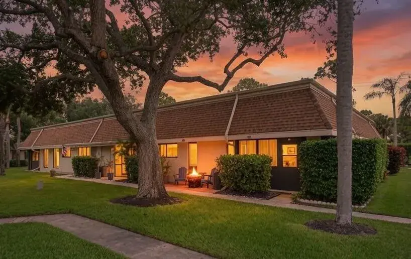 2 bedroom 2 bath Residential for sale at 101 Half Moon Circle # C, Jupiter FL 33458