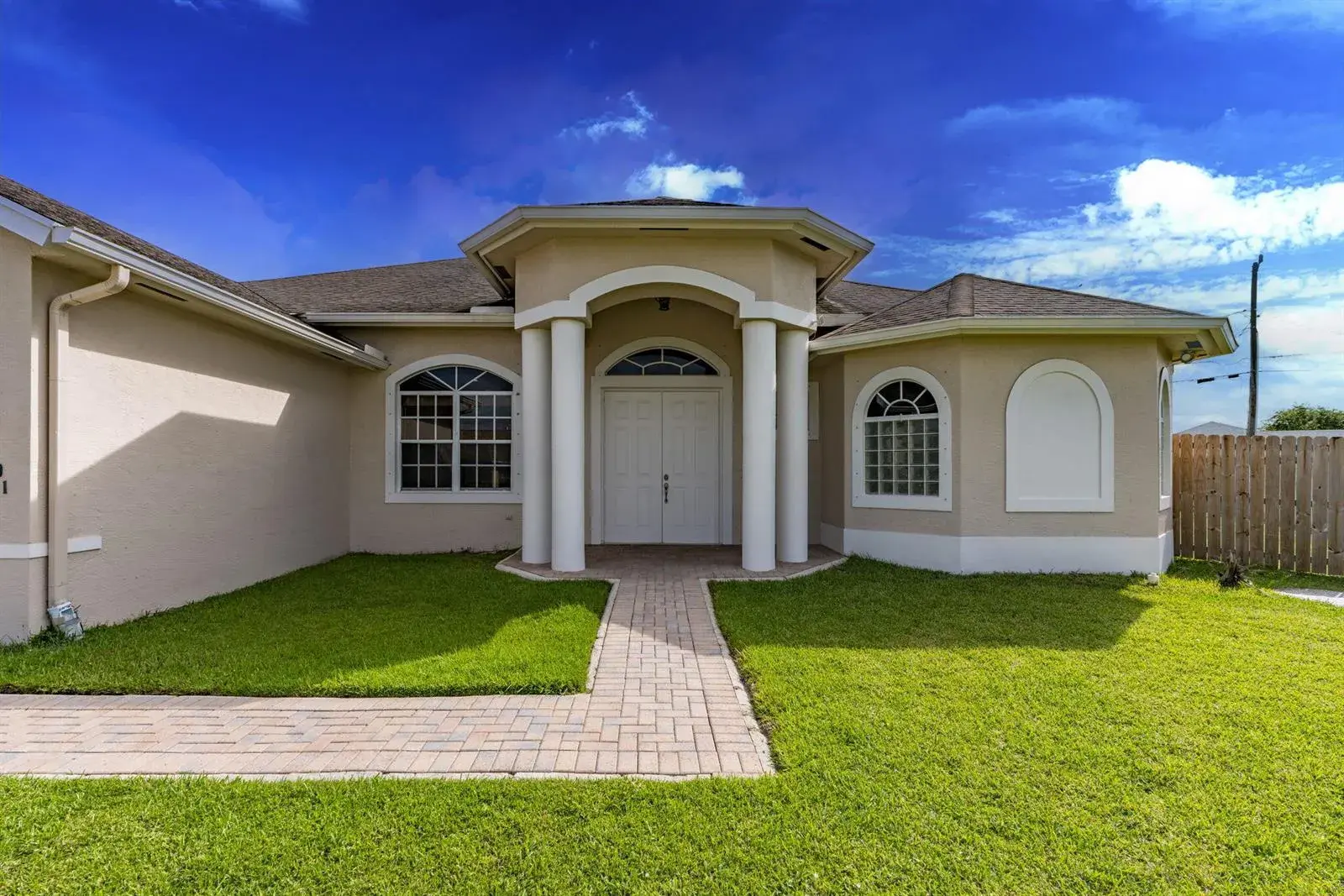 2301 SW Vale, Port St. Lucie FL 34953