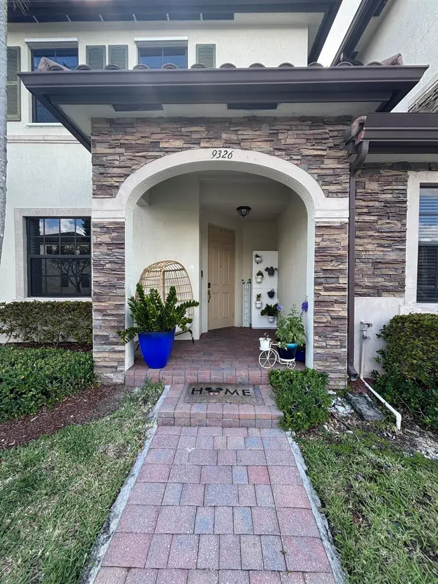 9326 W 33rd Lane, Hialeah FL 33018