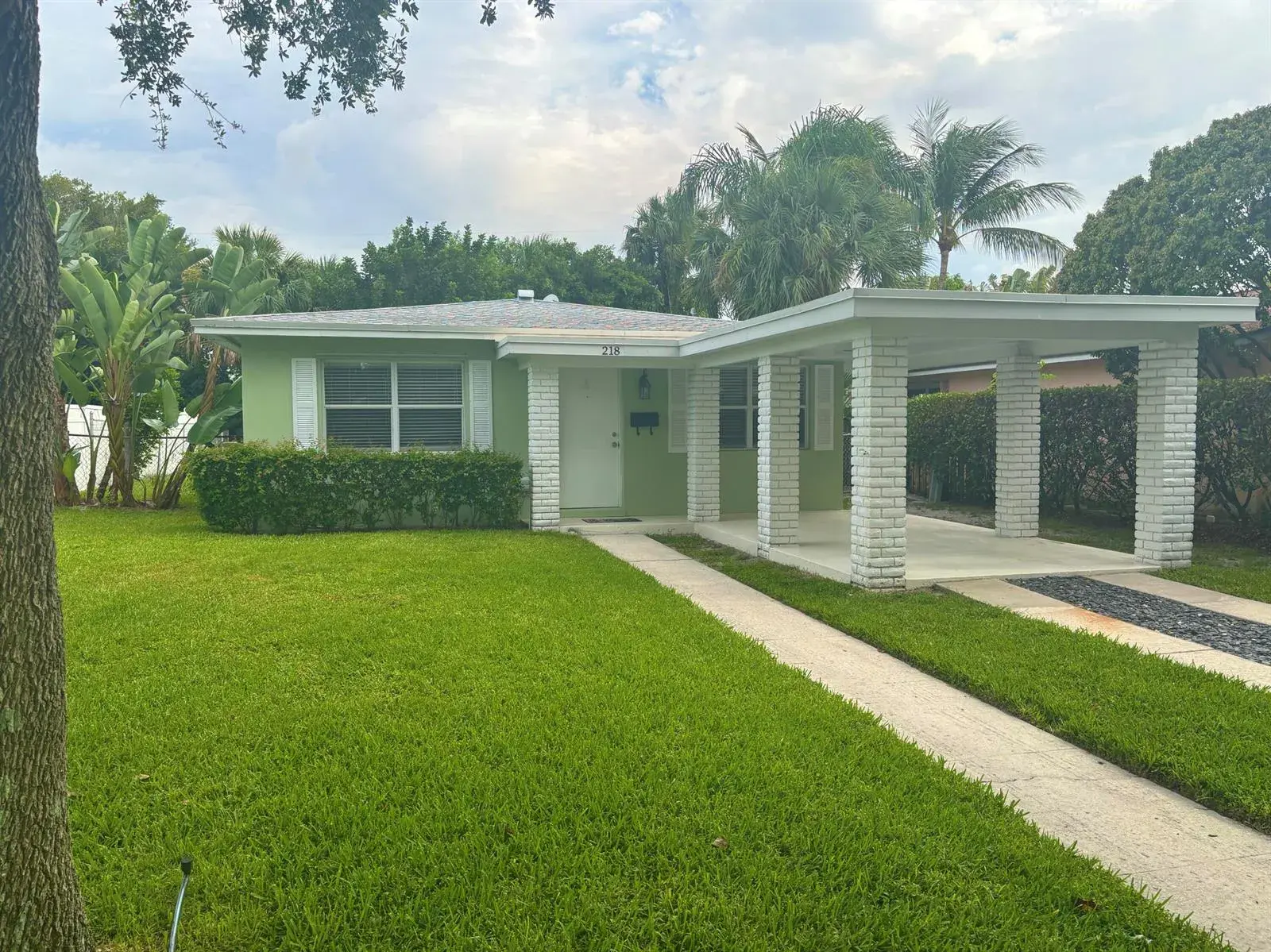 2 bedroom 1 bath Residential Lease for rent at 218 Seville Road, West Palm Beach FL 33405