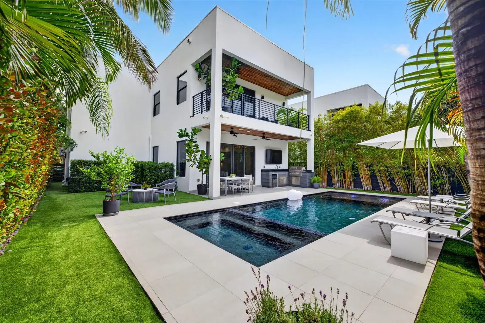 1644 NE 4th Court, Fort Lauderdale FL 33301