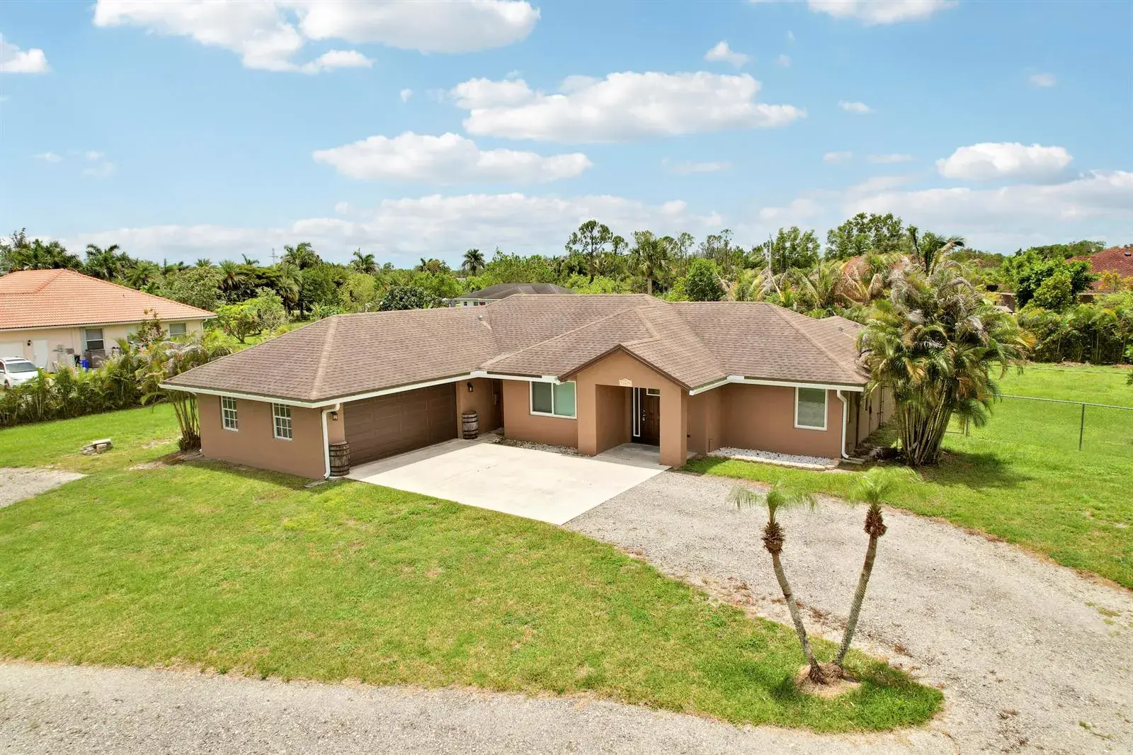 3 bedroom 2 bath Residential for sale at 12628 N 70th Pl Place N, FL 33412