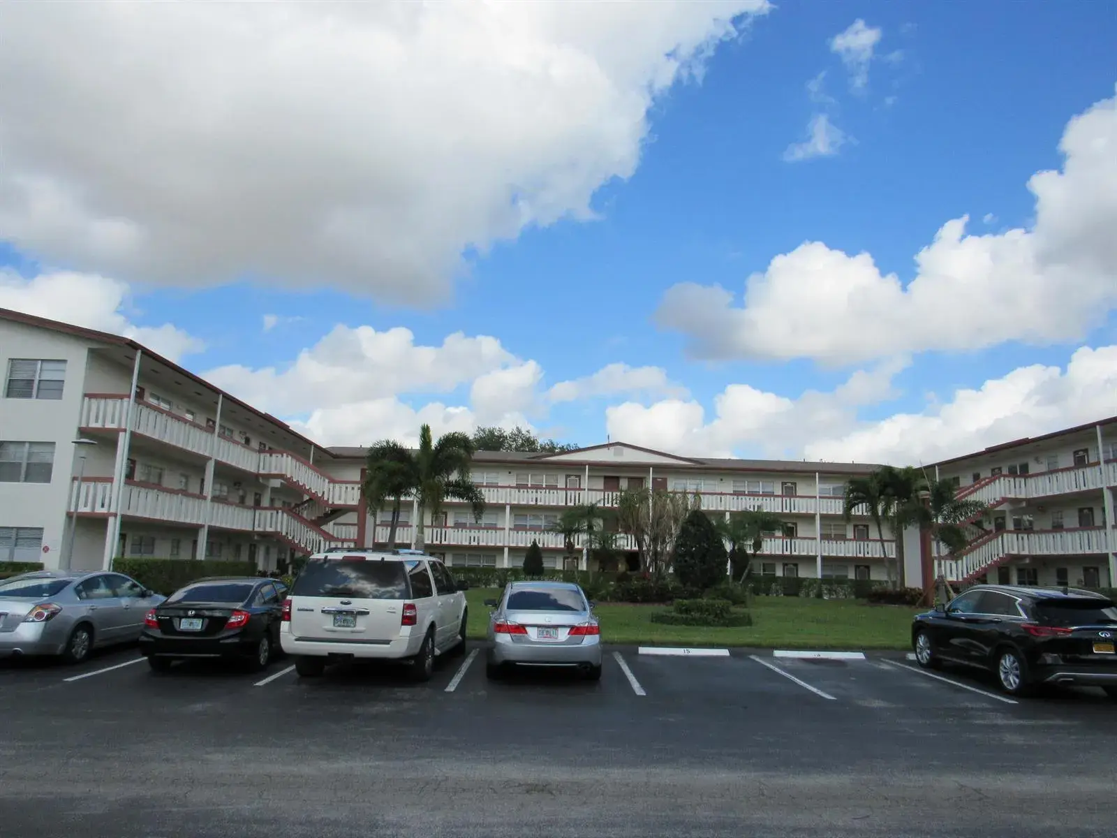 195 Fanshaw Way E, Boca Raton FL 33434 photo 3