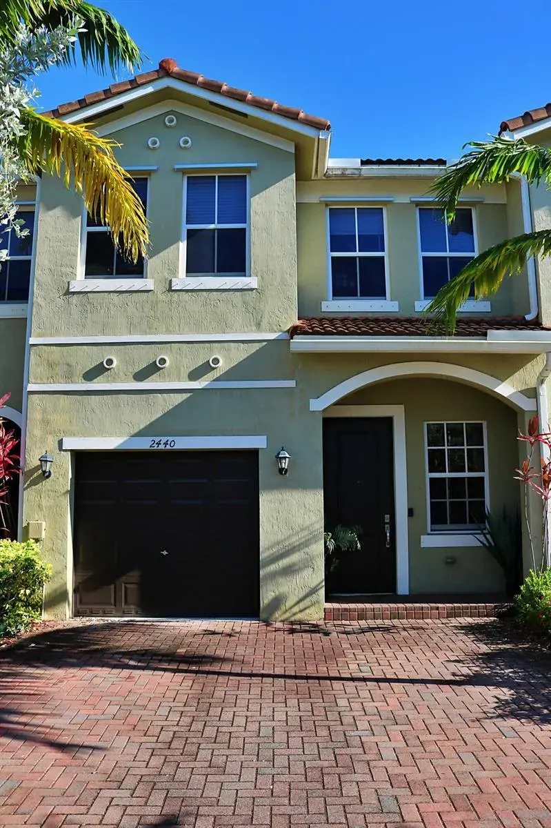 4 bedroom 3 bath Residential for sale at 2440 SE 14th Court, Homestead FL 33035