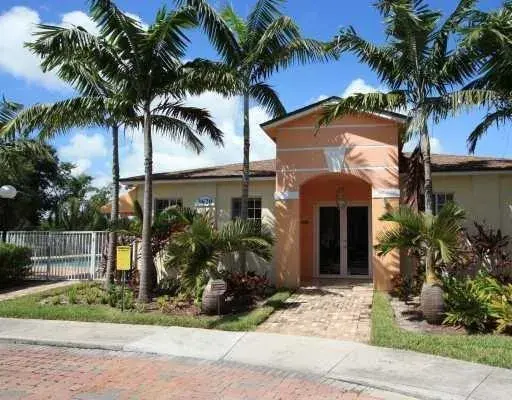 1 bedroom 1 bath Residential Lease for rent at 3610 N 56th Avenue # 210, Hollywood FL 33021