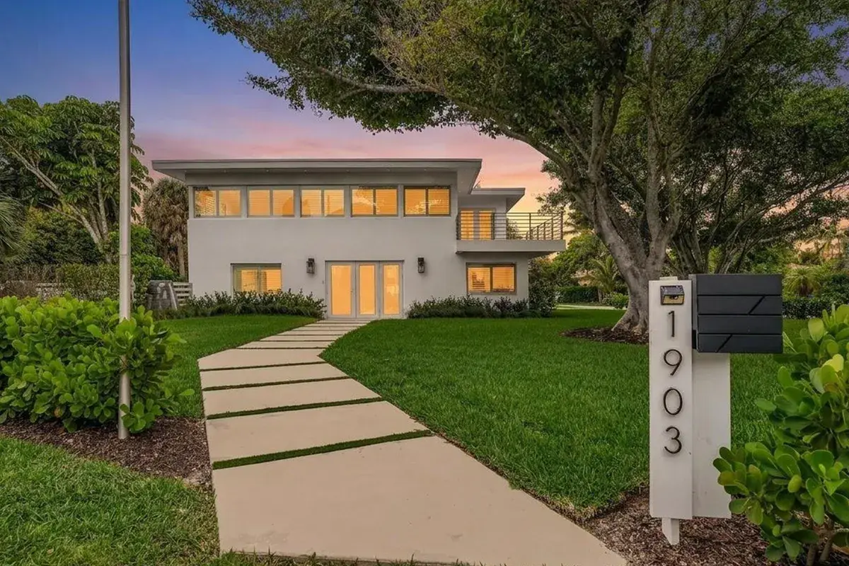 1903 Bay Drive, Pompano Beach FL 33062