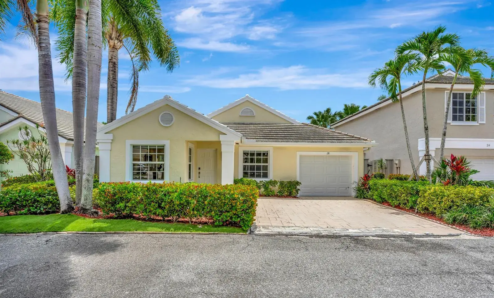 2 bedroom 2 bath Residential for sale at 28 Admirals Court, Palm Beach Gardens FL 33418