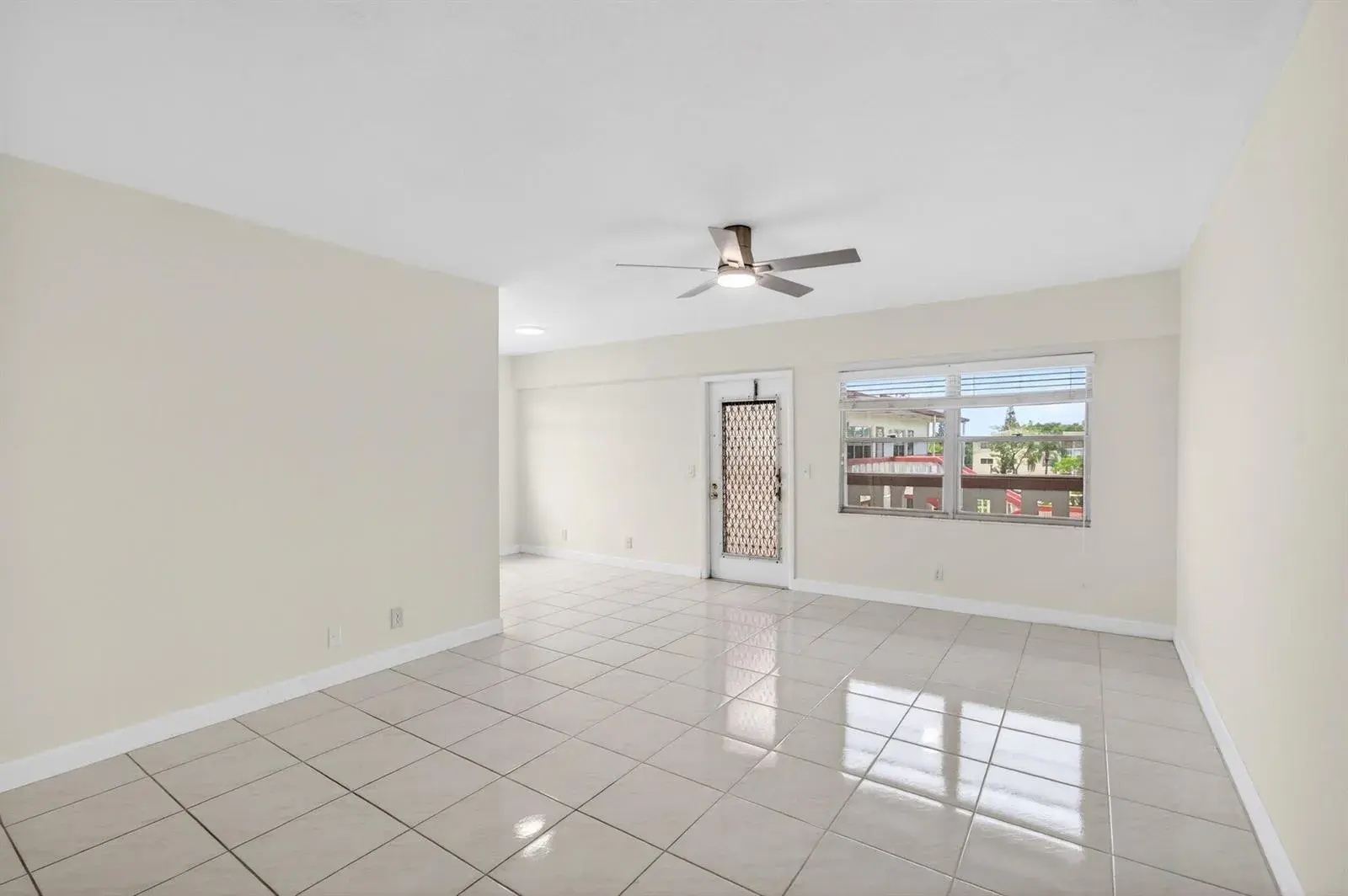 2 bedroom 1 bath Residential for sale at 374 Brighton I # 374, Boca Raton FL 33434