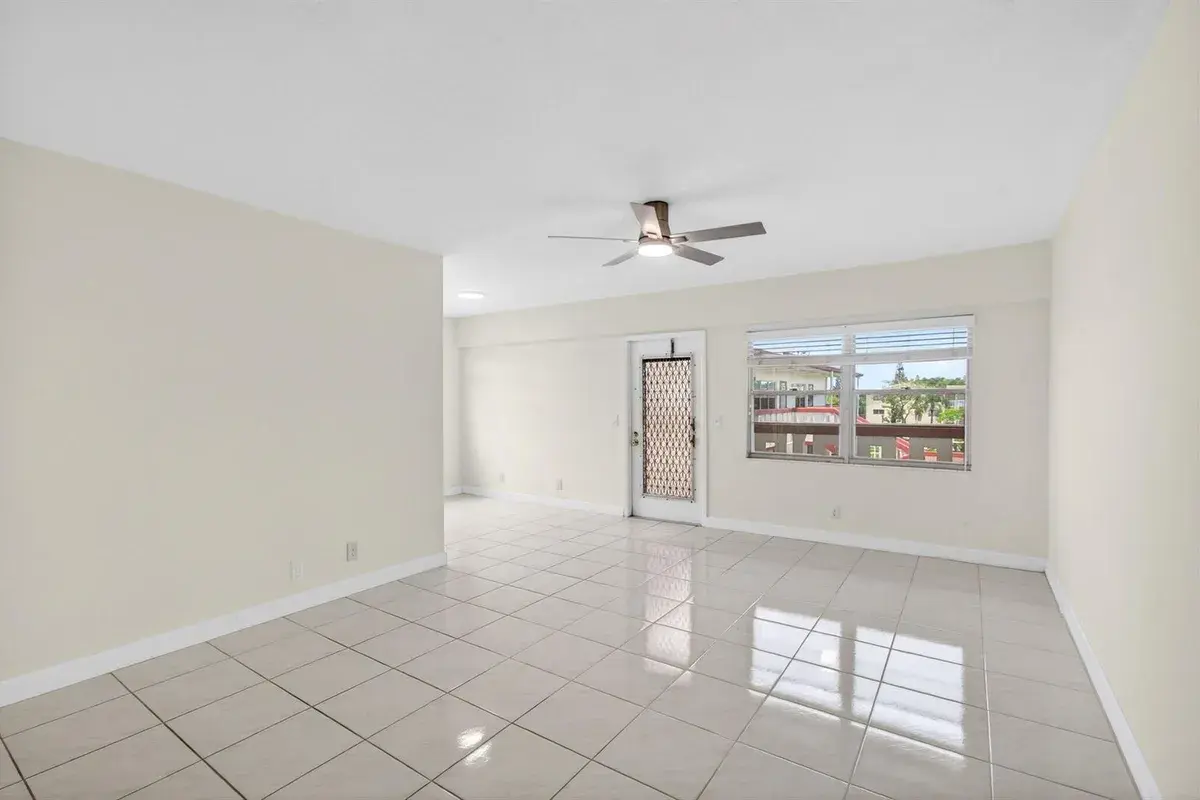 374 Brighton I # 374, Boca Raton FL 33434
