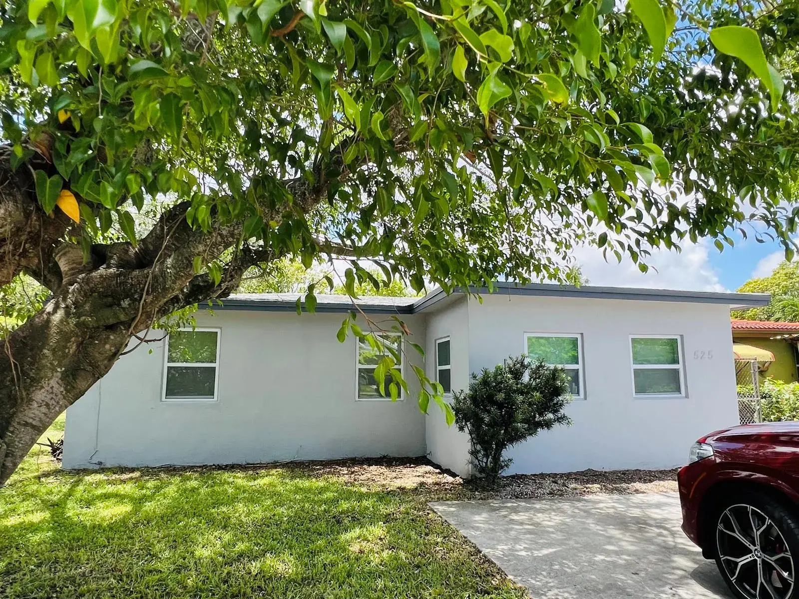 5 bedroom 2 bath Residential Lease for rent at 525 NW 22nd Avenue, Fort Lauderdale FL 33311