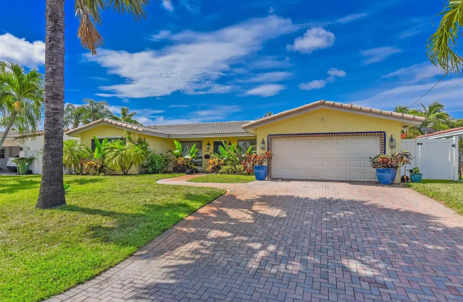 3 bedroom 2 bath Residential for sale at 1460 NE 55th Street, Fort Lauderdale FL 33334