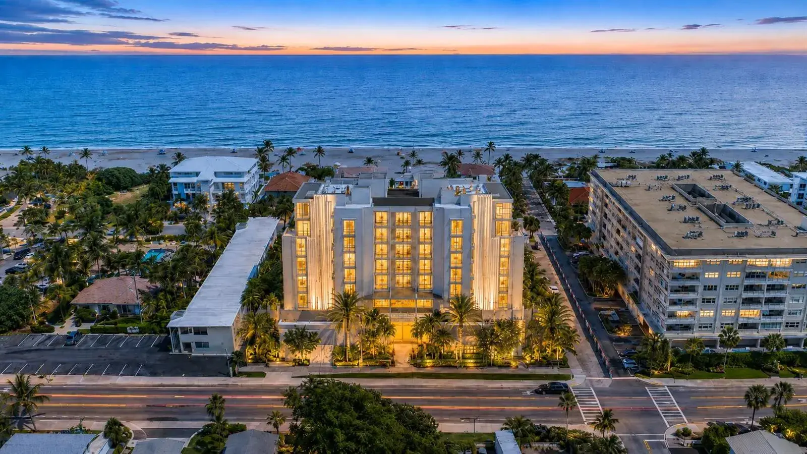 3 bedroom 3 bath for sale at 305 Briny Avenue # 301, Pompano Beach FL 33062