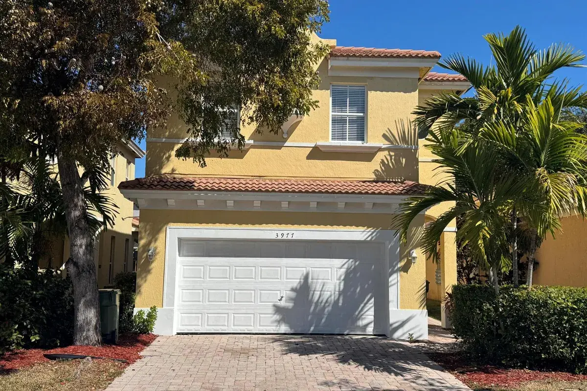 3977 NE 11th Drive, Homestead FL 33033