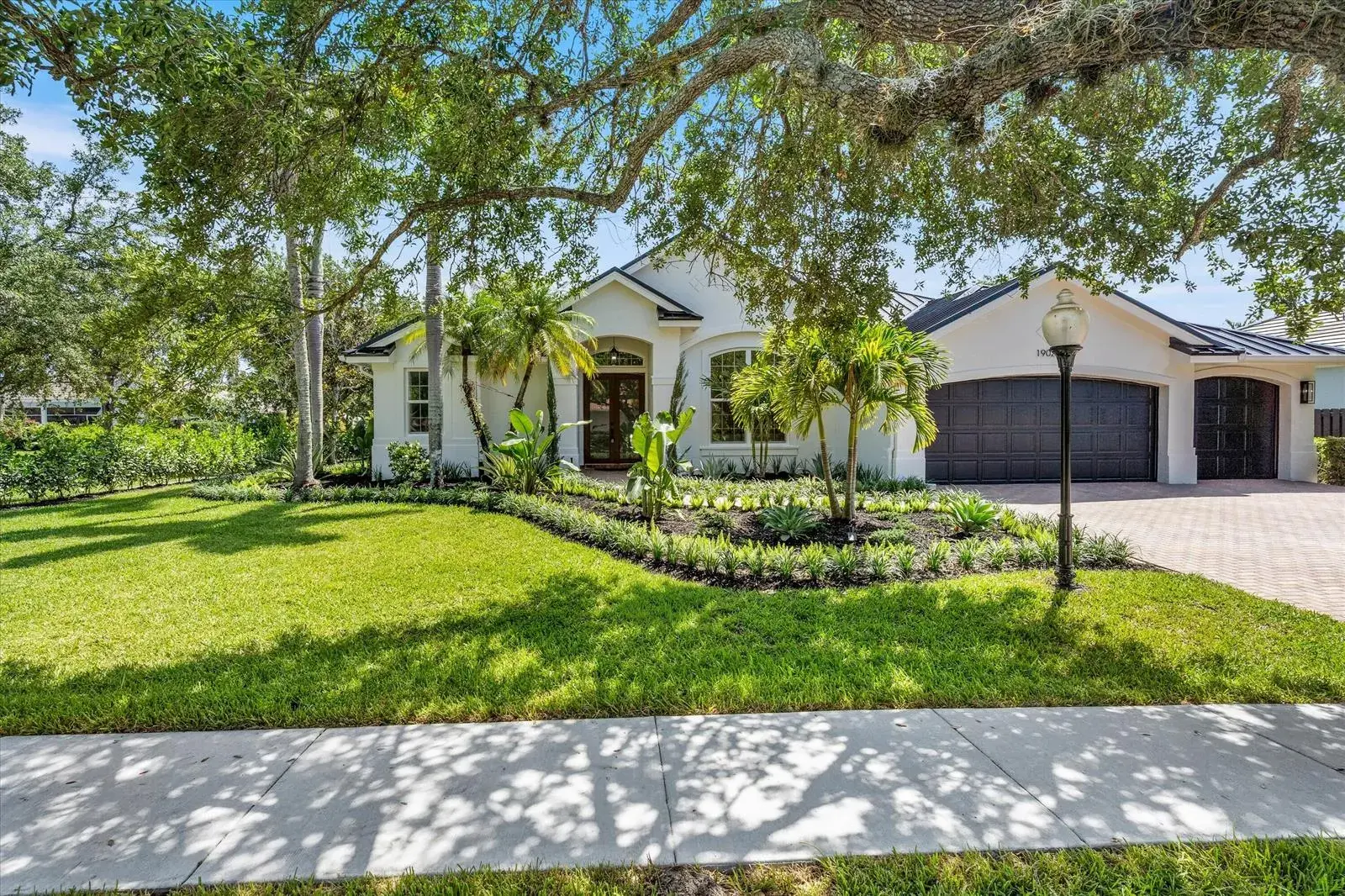 4 bedroom 3 bath for sale at 19029 SE Kokomo Lane, Jupiter FL 33458