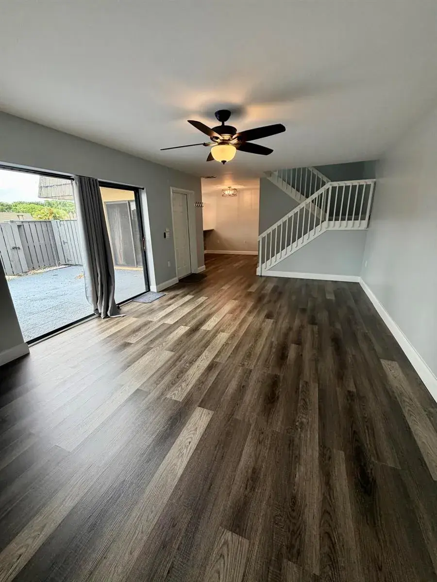1611 16th Way, West Palm Beach FL 33407