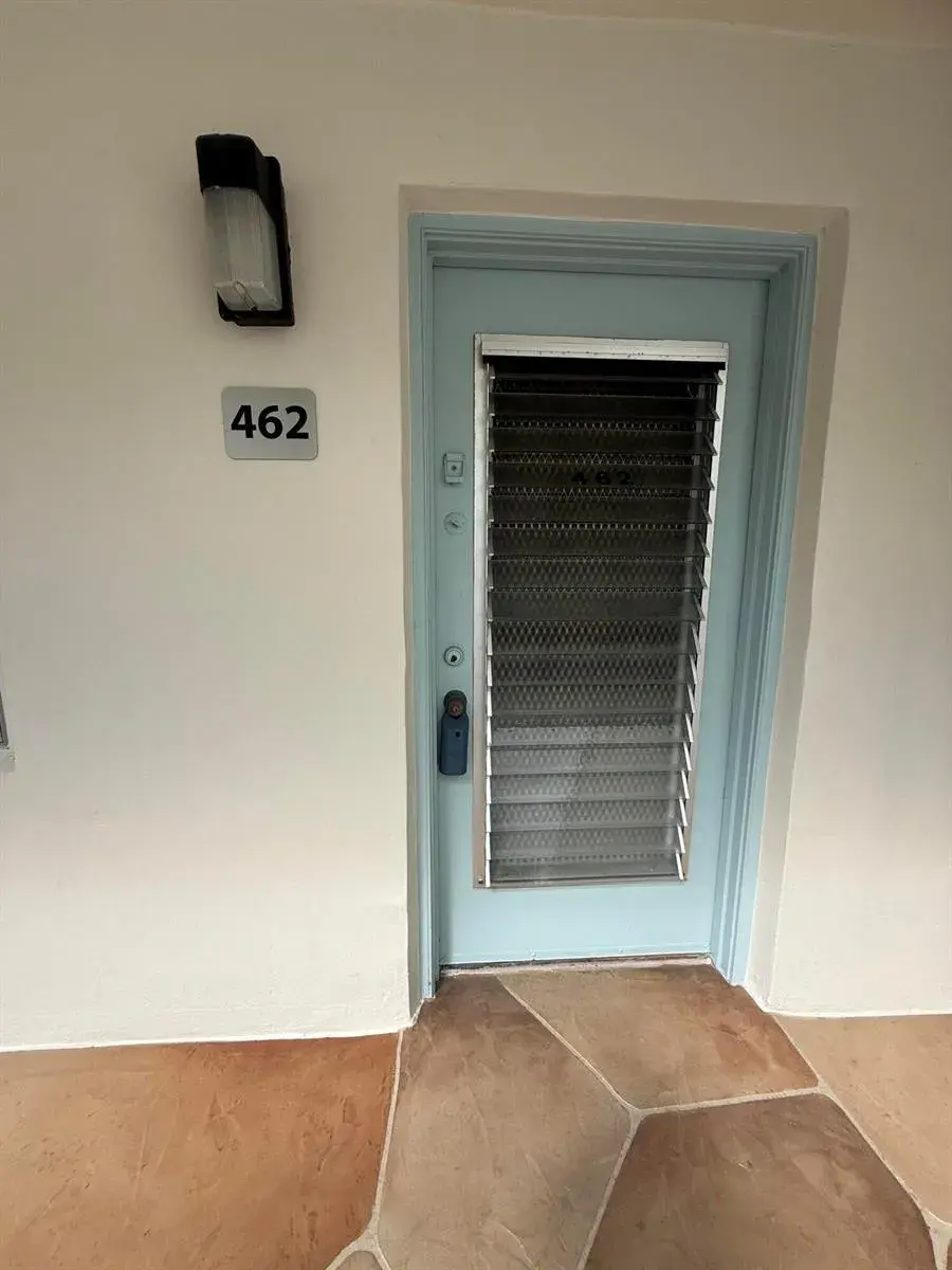 462 Normandy J, Delray Beach FL 33484