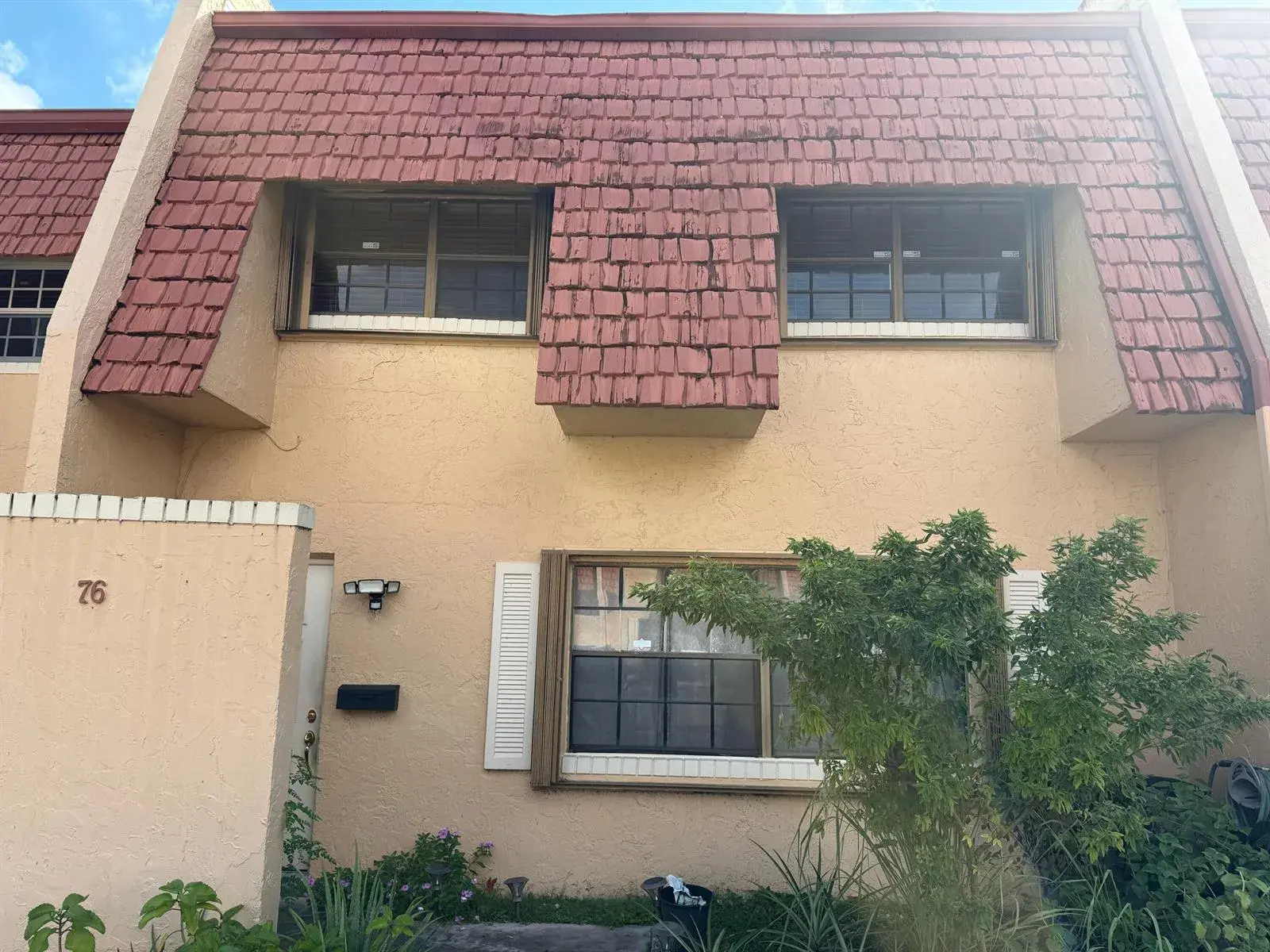 3 bedroom 2 bath Residential for sale at 76 Ann Lee Lane, Tamarac FL 33319
