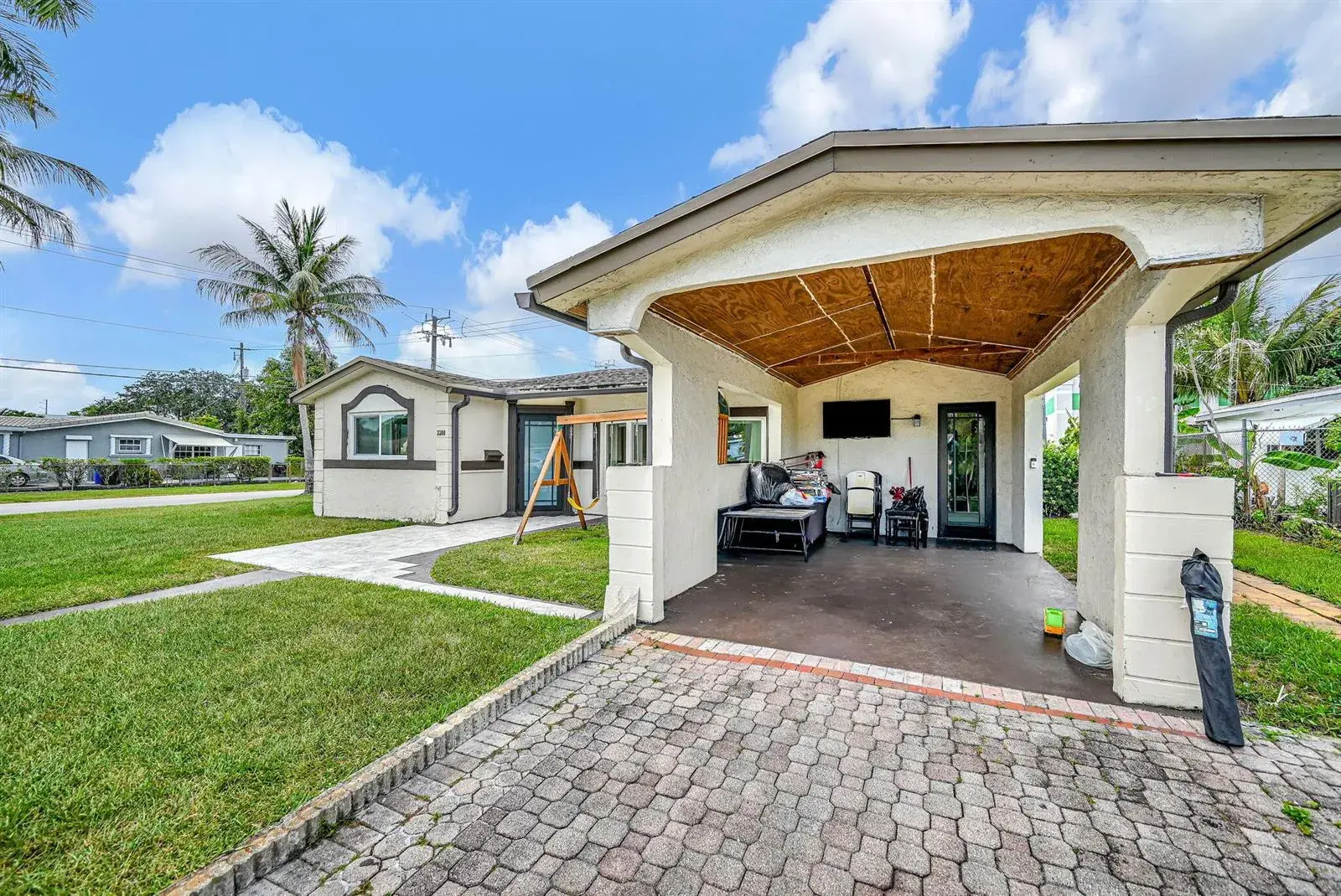 3300 NW 32nd Street, Lauderdale Lakes FL 33309