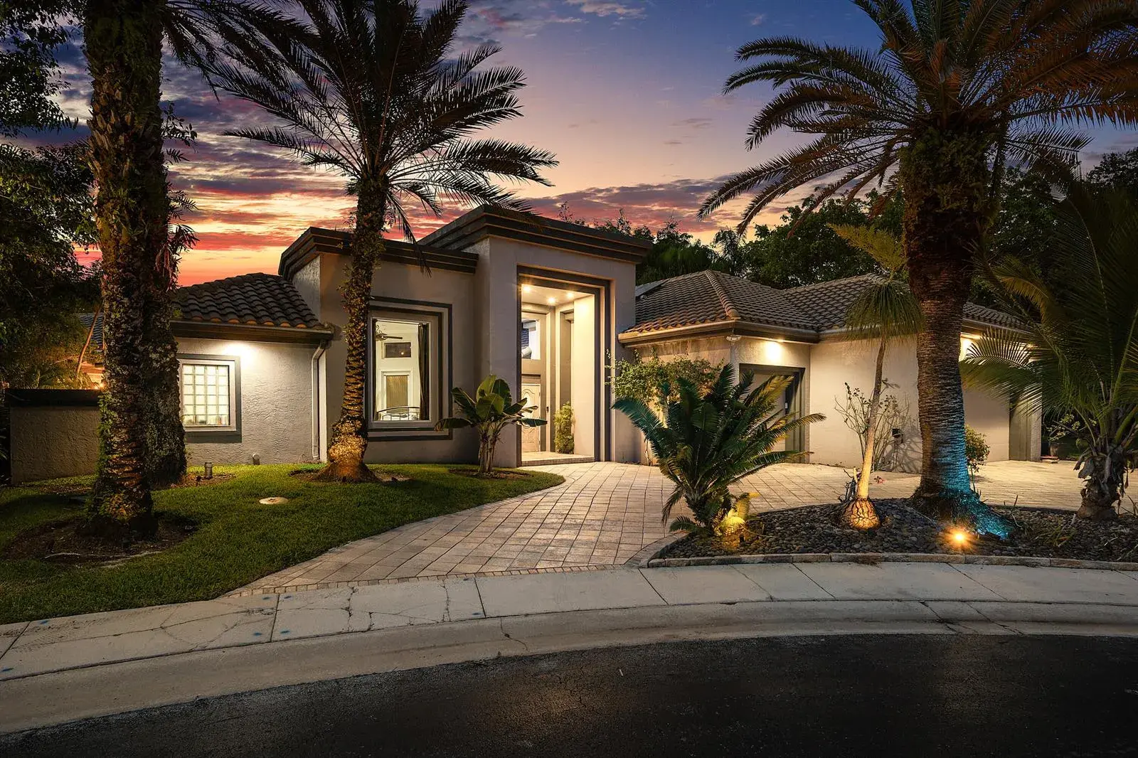 5 bedroom 4 bath for sale at 6595 NW 32nd Terrace, Boca Raton FL 33496