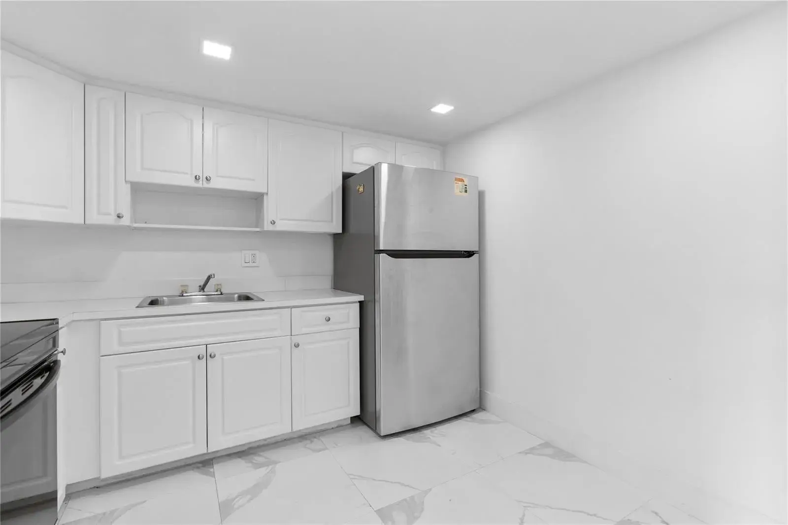 4164 Inverrary Drive # 412, Lauderhill FL 33319