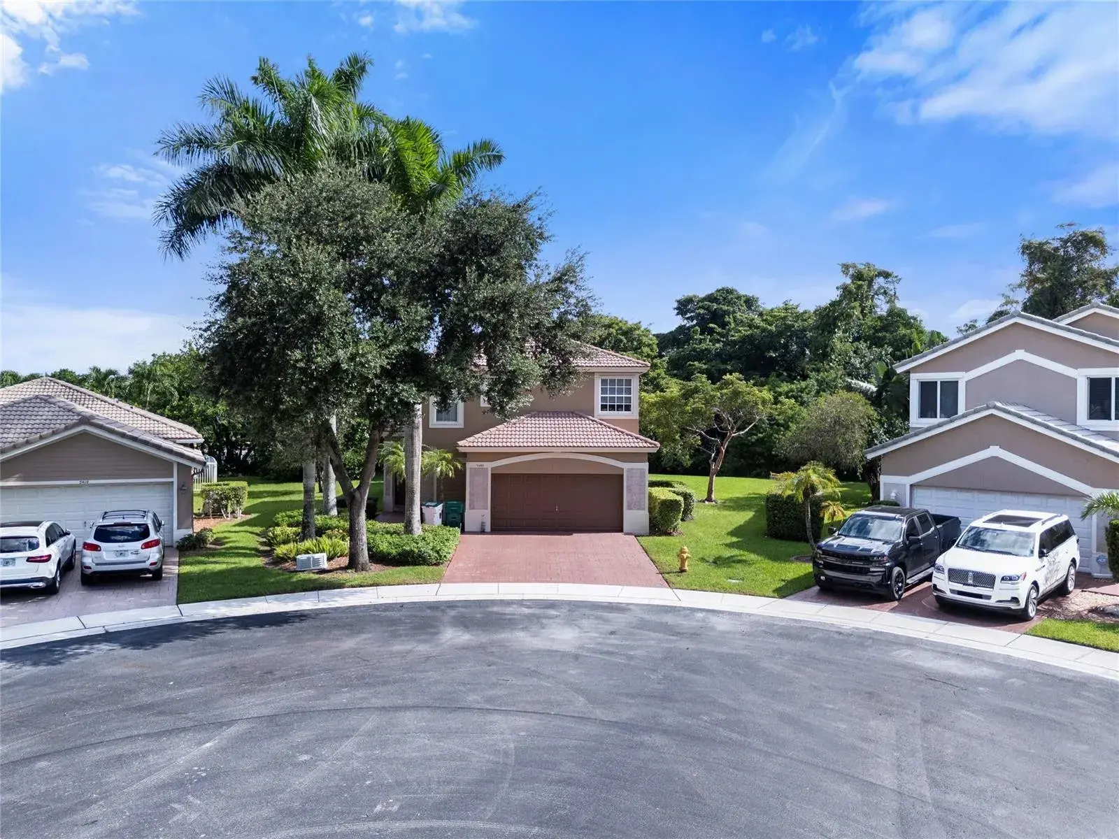 4 bedroom 3 bath Residential for sale at 7400 NW 70th Avenue, Parkland FL 33067