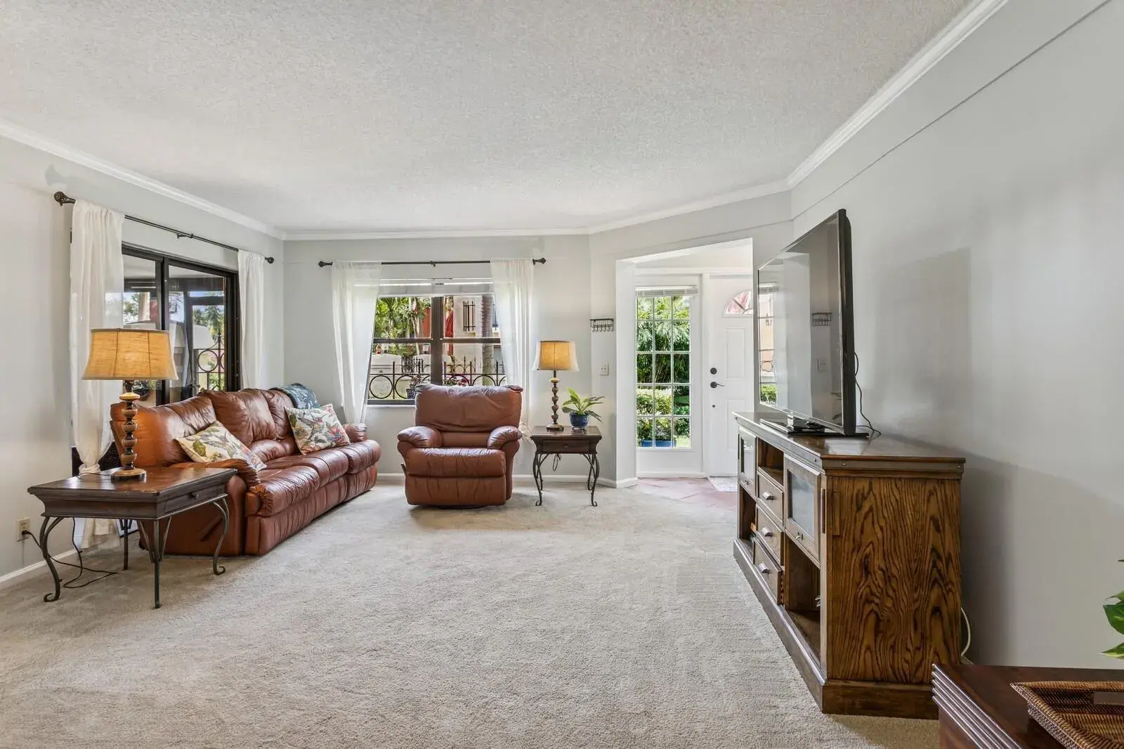 24 Uno Lago Drive, Juno Beach FL 33408