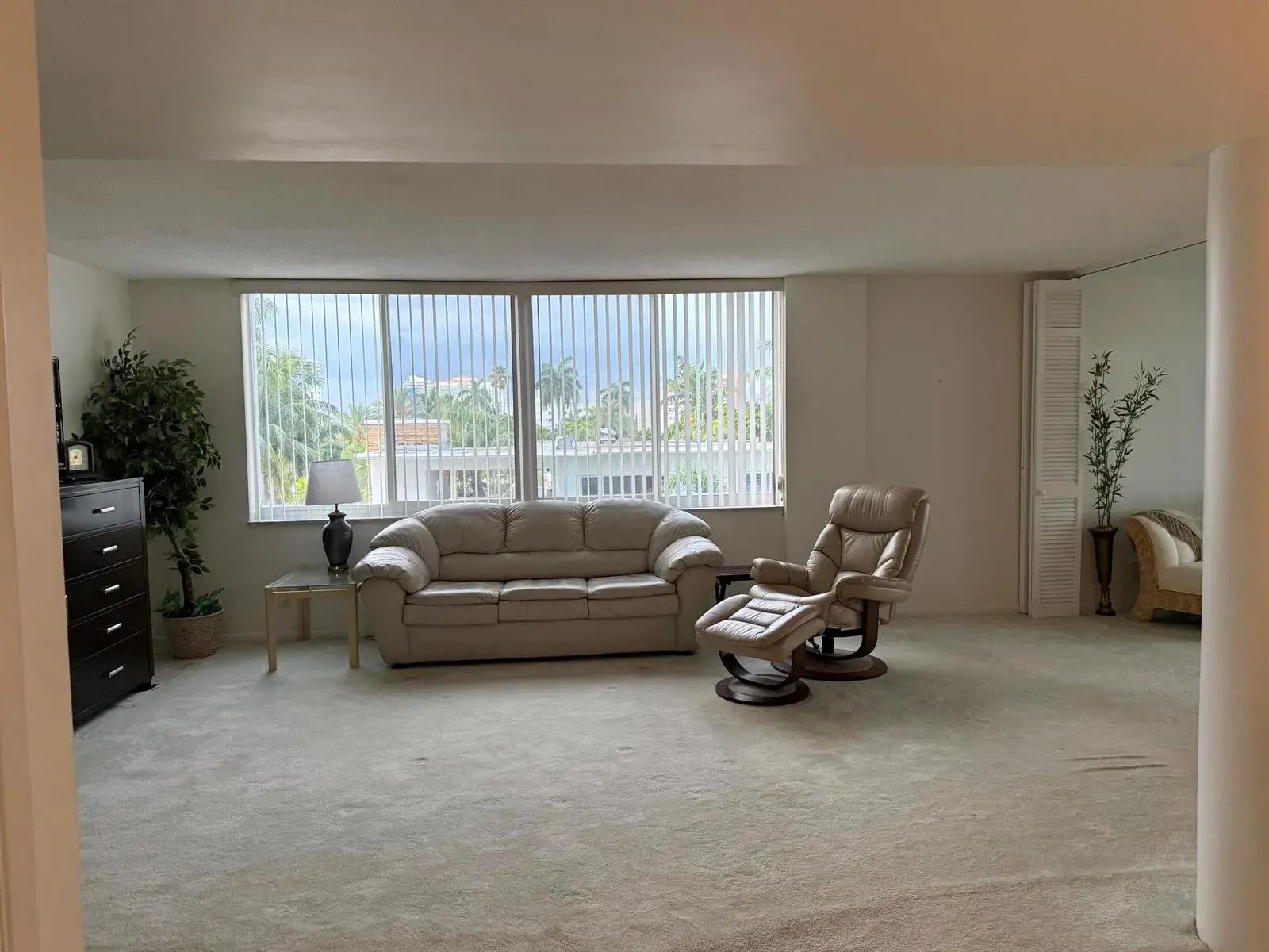 2 bedroom 2 bath Residential Lease for rent at 524 Orton Avenue # 403, Fort Lauderdale FL 33304